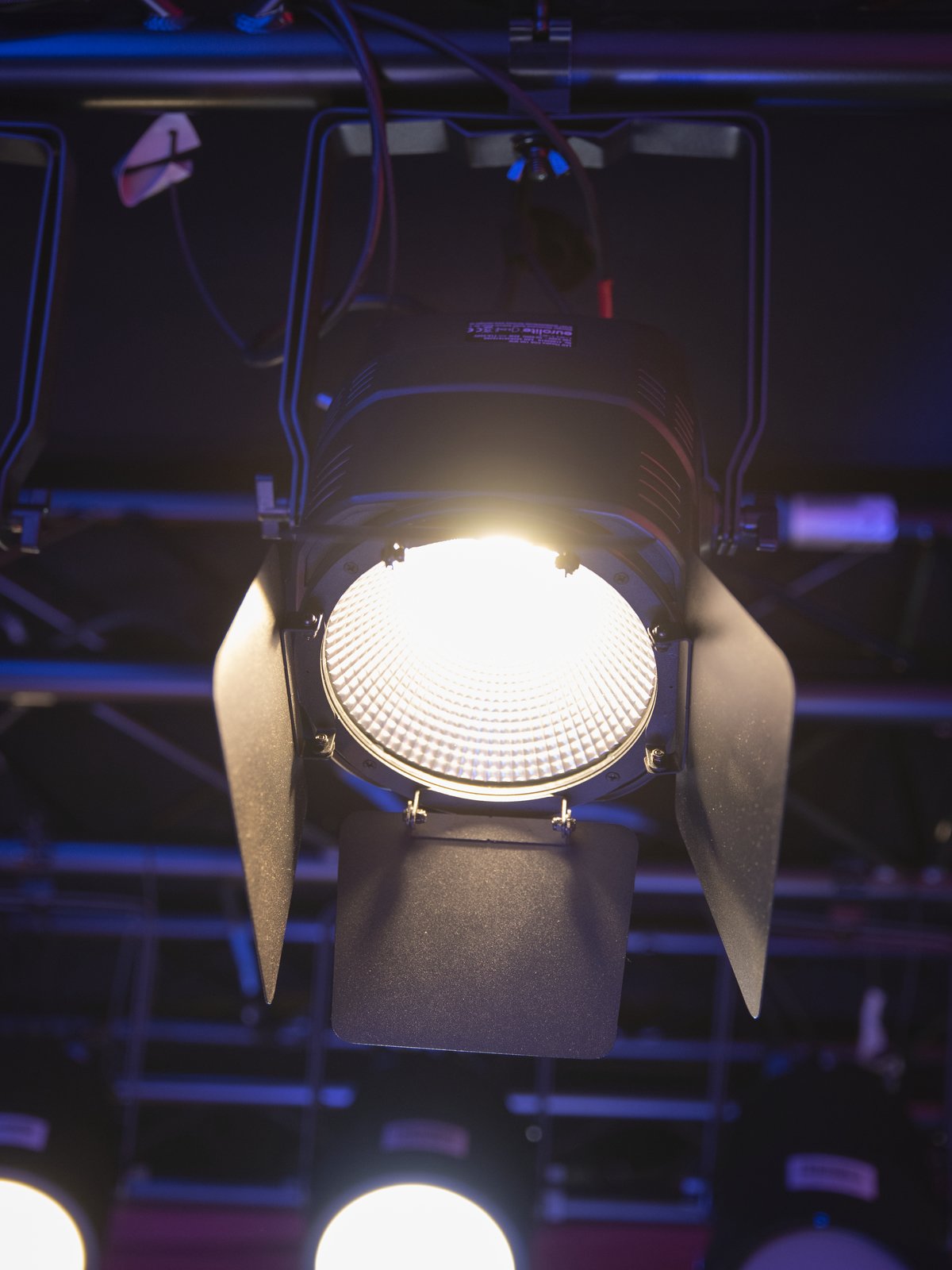 EUROLITE LED Theatre COB 100 WW