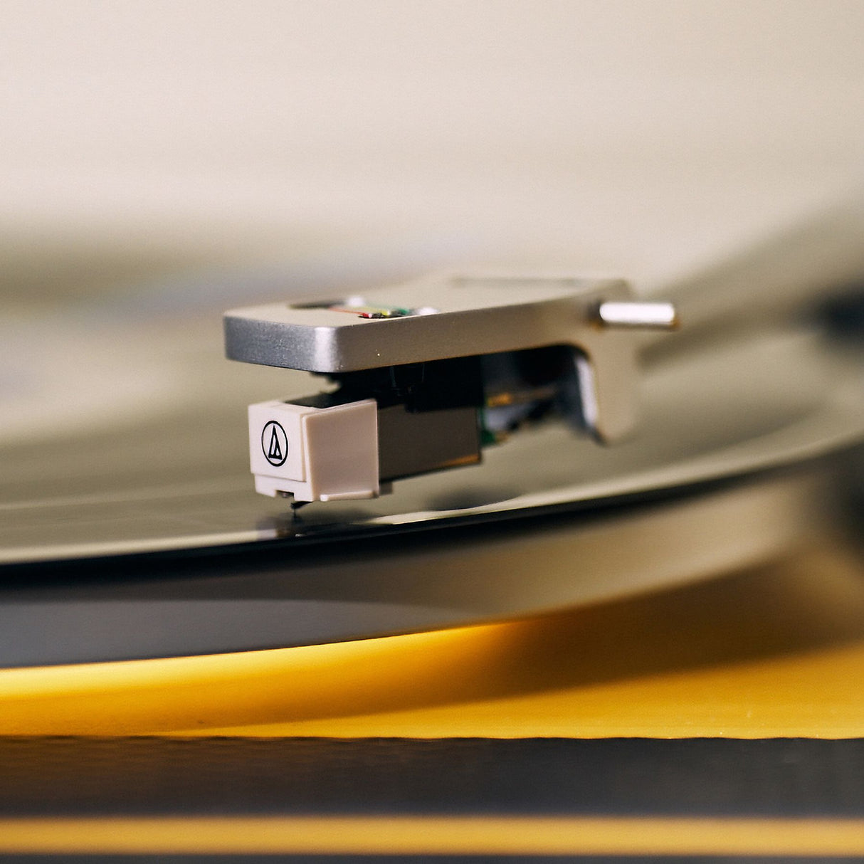 House of Marley Soul Rebel all-in-one Turntable