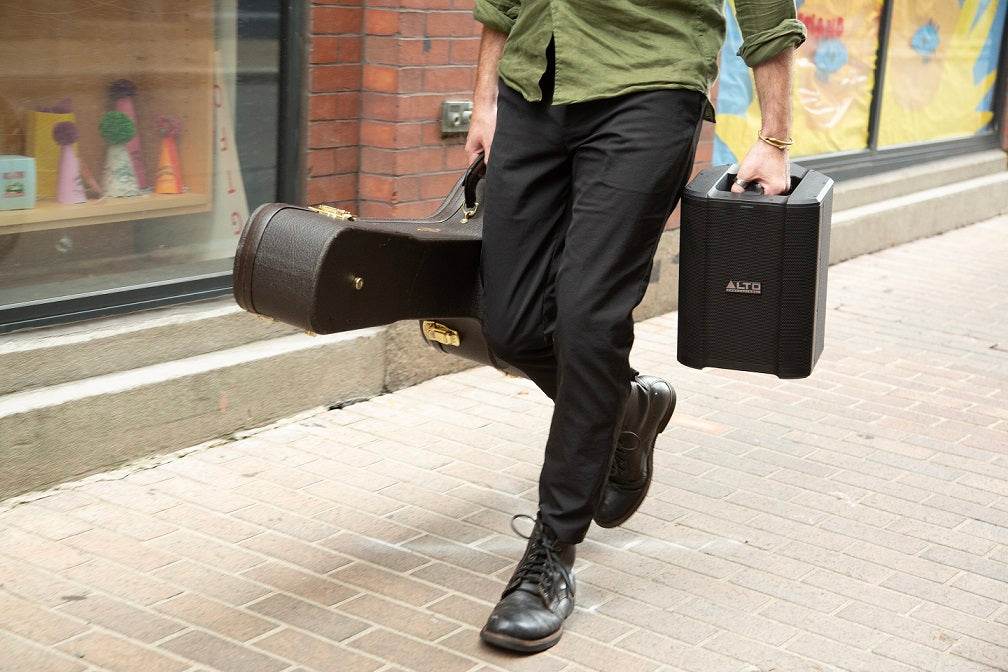 Alto bushes battery speaker