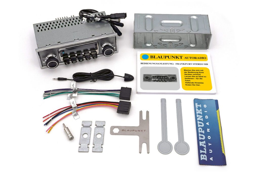 Blaupunkt FRANKFURT retro car radio, Bluetooth, FM/DAB+