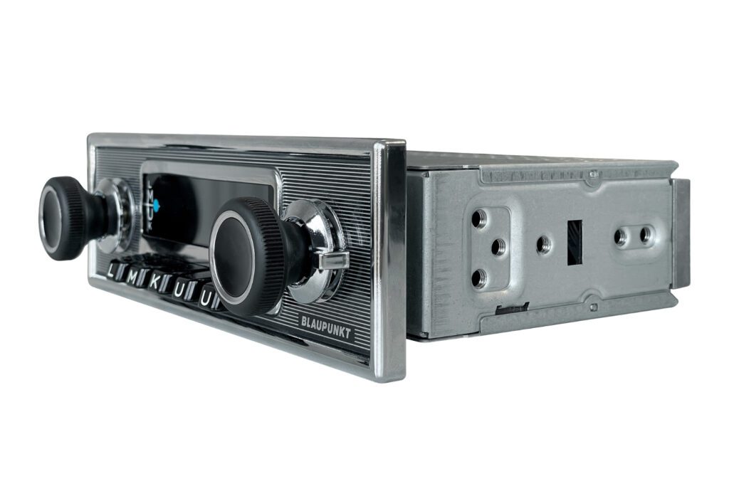 Blaupunkt FRANKFURT retro car radio, Bluetooth, FM/DAB+
