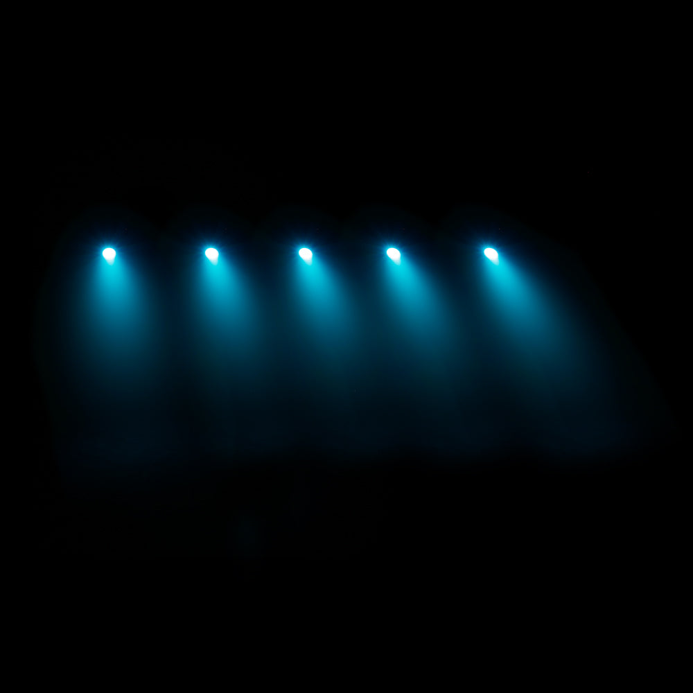 Cameo Q-SPOT 15 RGBW WH - Compact spotlight with 15W RGBW LED in a white housing