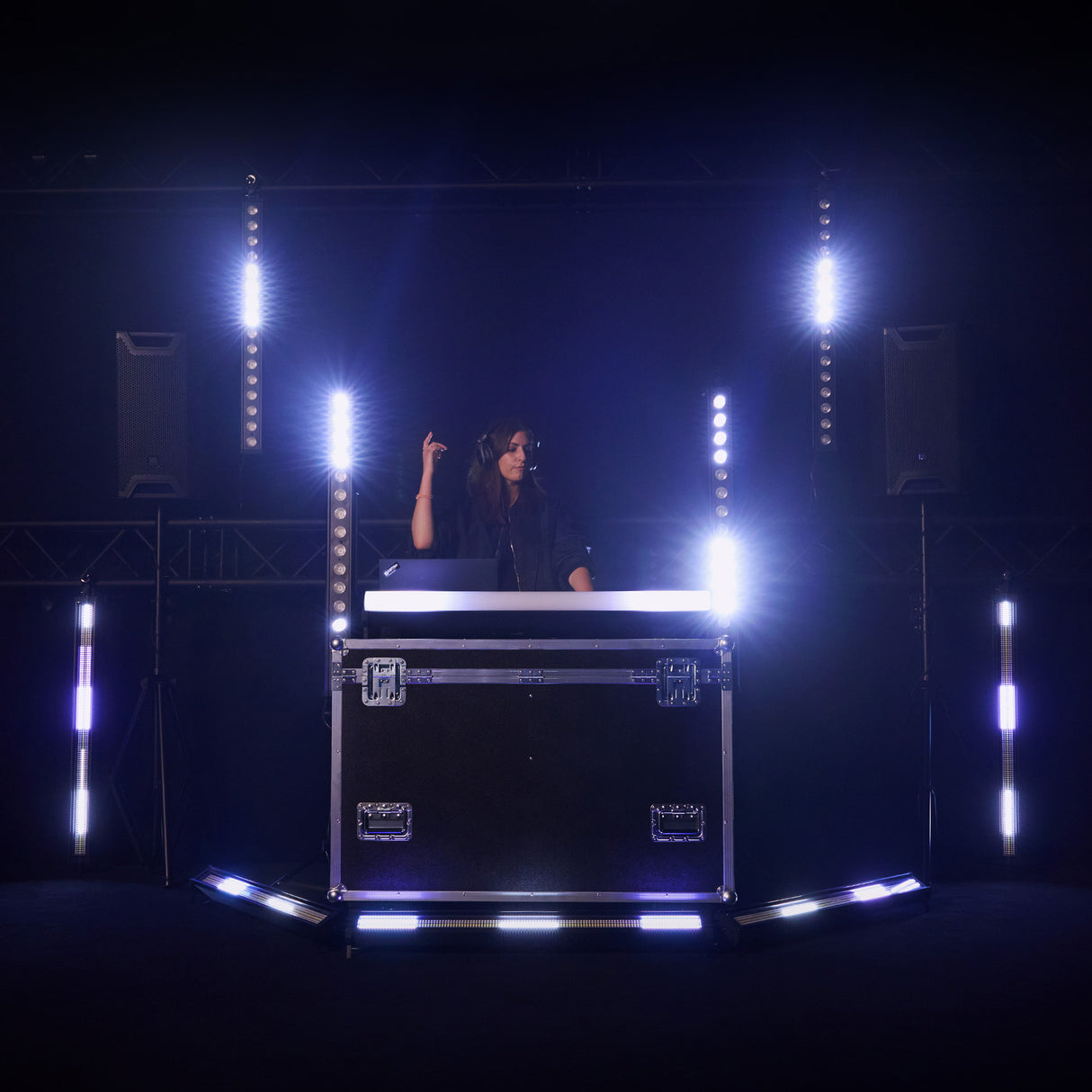 Cameo ROOT® BAR 6 - 16 x 12 W RGBAW + UV LED bar