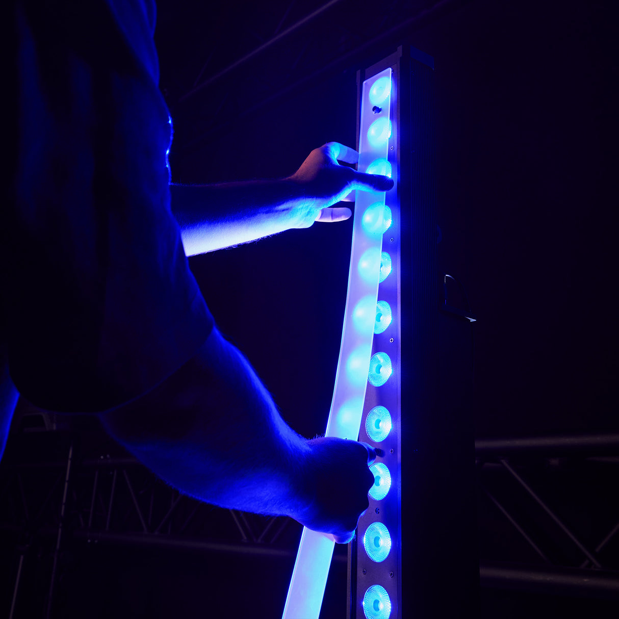 Cameo ROOT® BAR 6 - 16 x 12 W RGBAW + UV LED bar