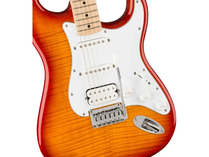 Fender Squier Affinity Stratocaster Electric Guitar Starter Kit (Sienna Sunburst)