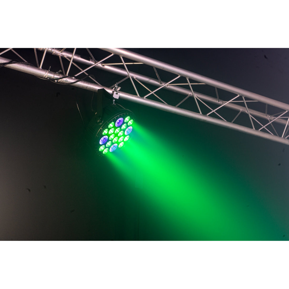 Ibiza XL RGBW+UV par lamp (16x6 + 4x30 Watt)