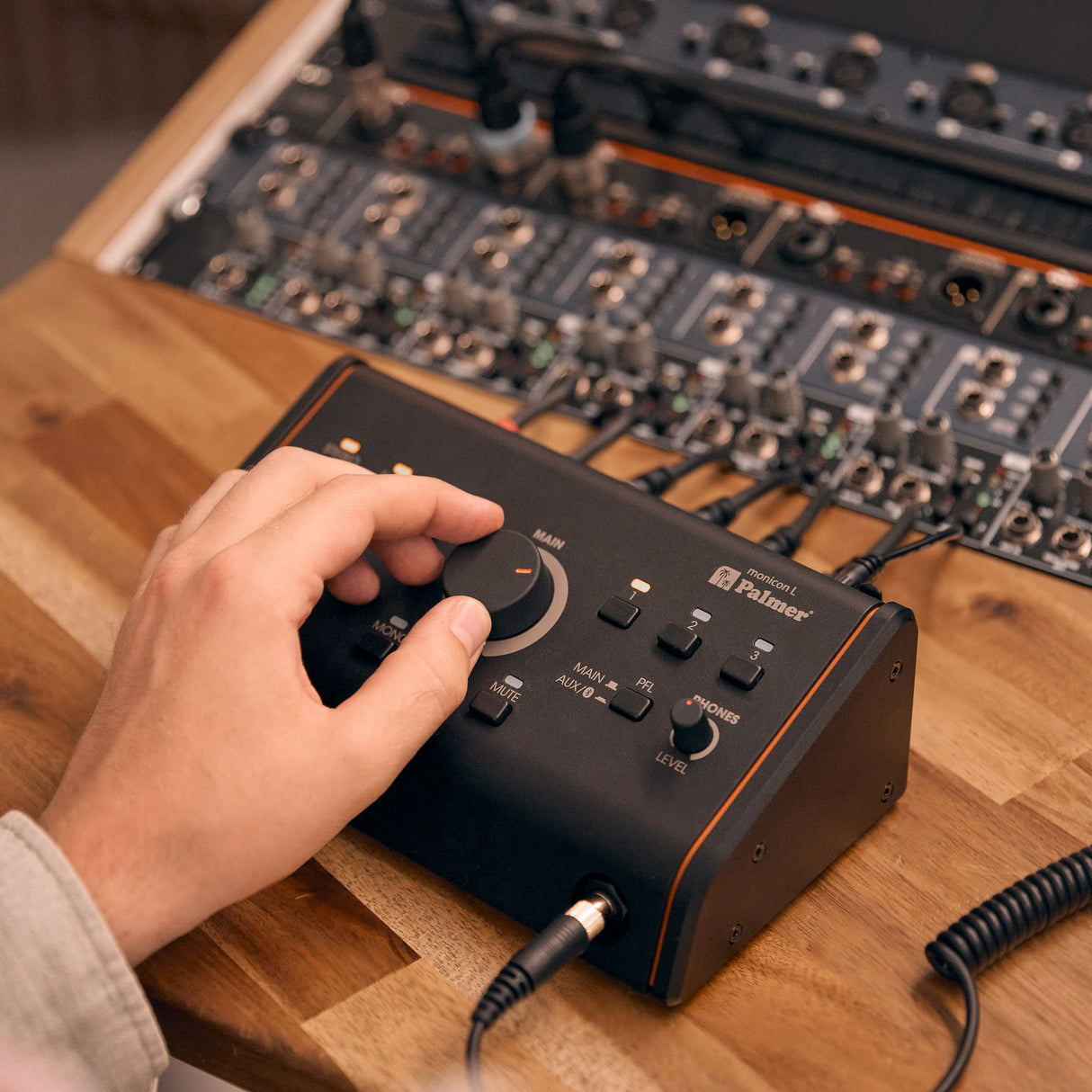 Palmer MONICON L G2 - Active / Passive studio monitor controller