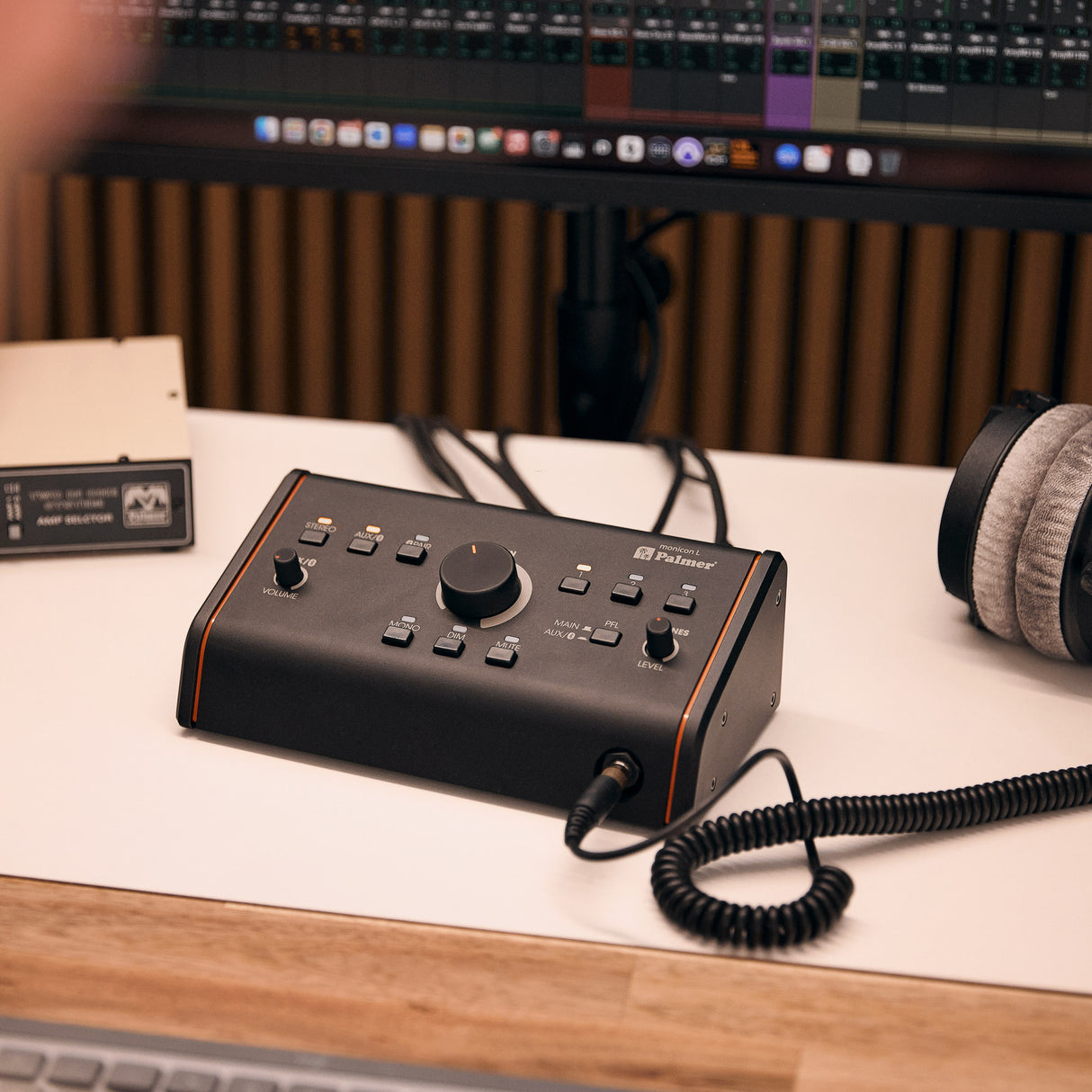 Palmer MONICON L G2 - Active / Passive studio monitor controller