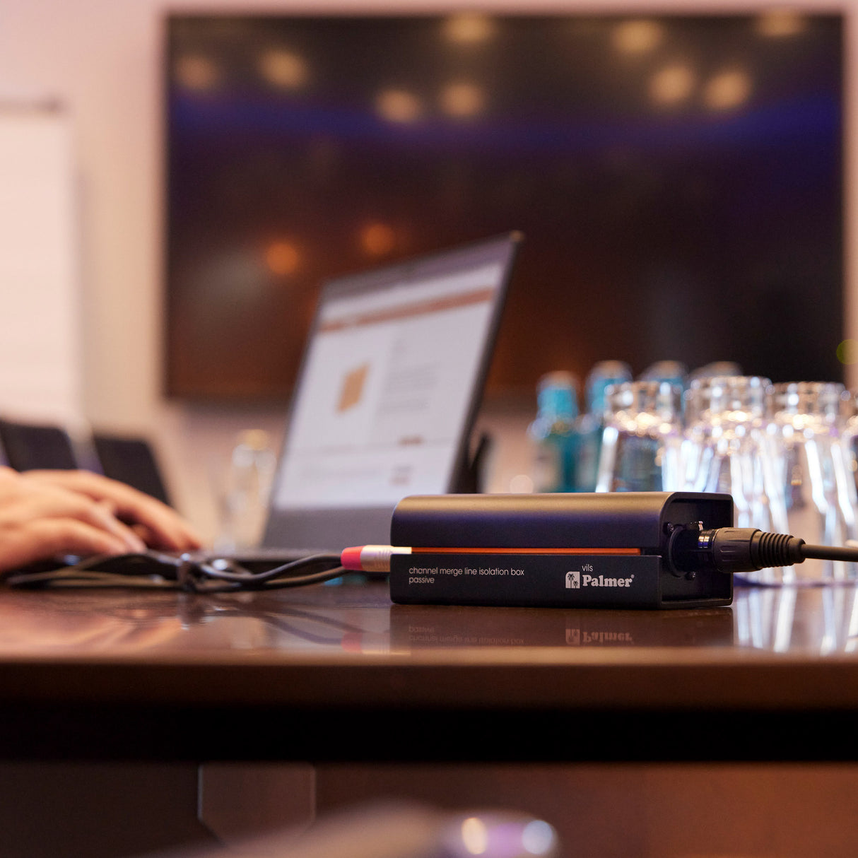 Palmer RIVER vils - Channel merge line isolation box