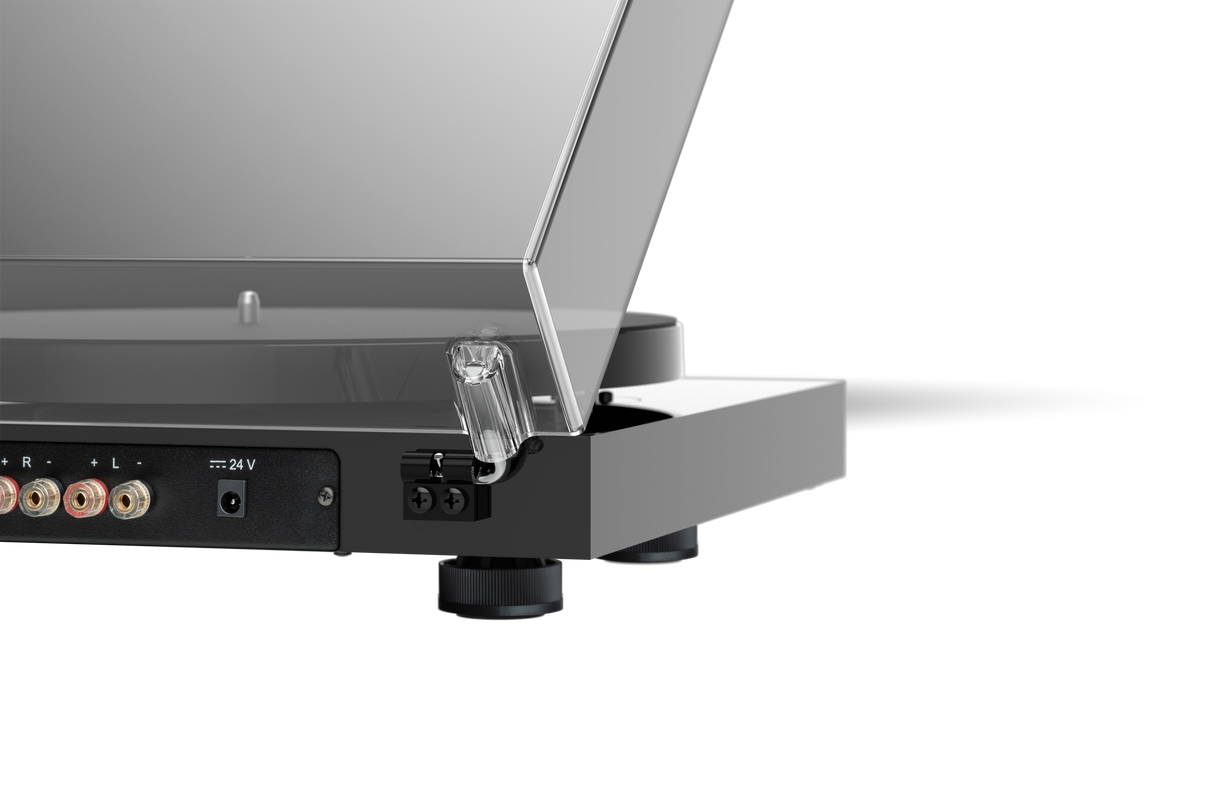Pro-Ject Jukebox E1 OM5e Piano Turntable (Black)
