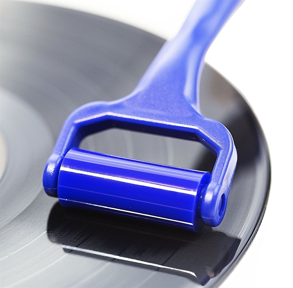 Cleaning roller for vinyl records