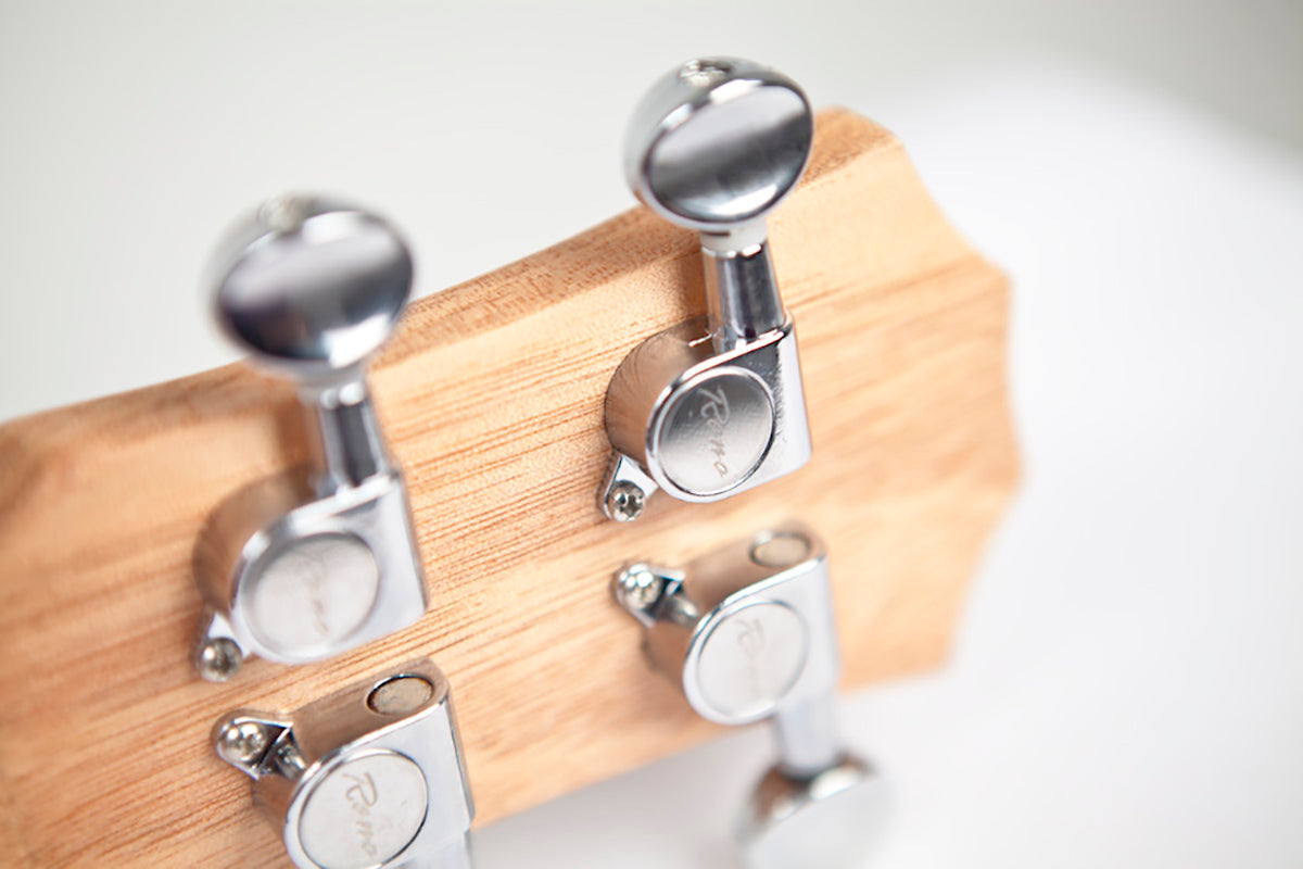 Reno RU210 Soprano Ukulele (Natural)