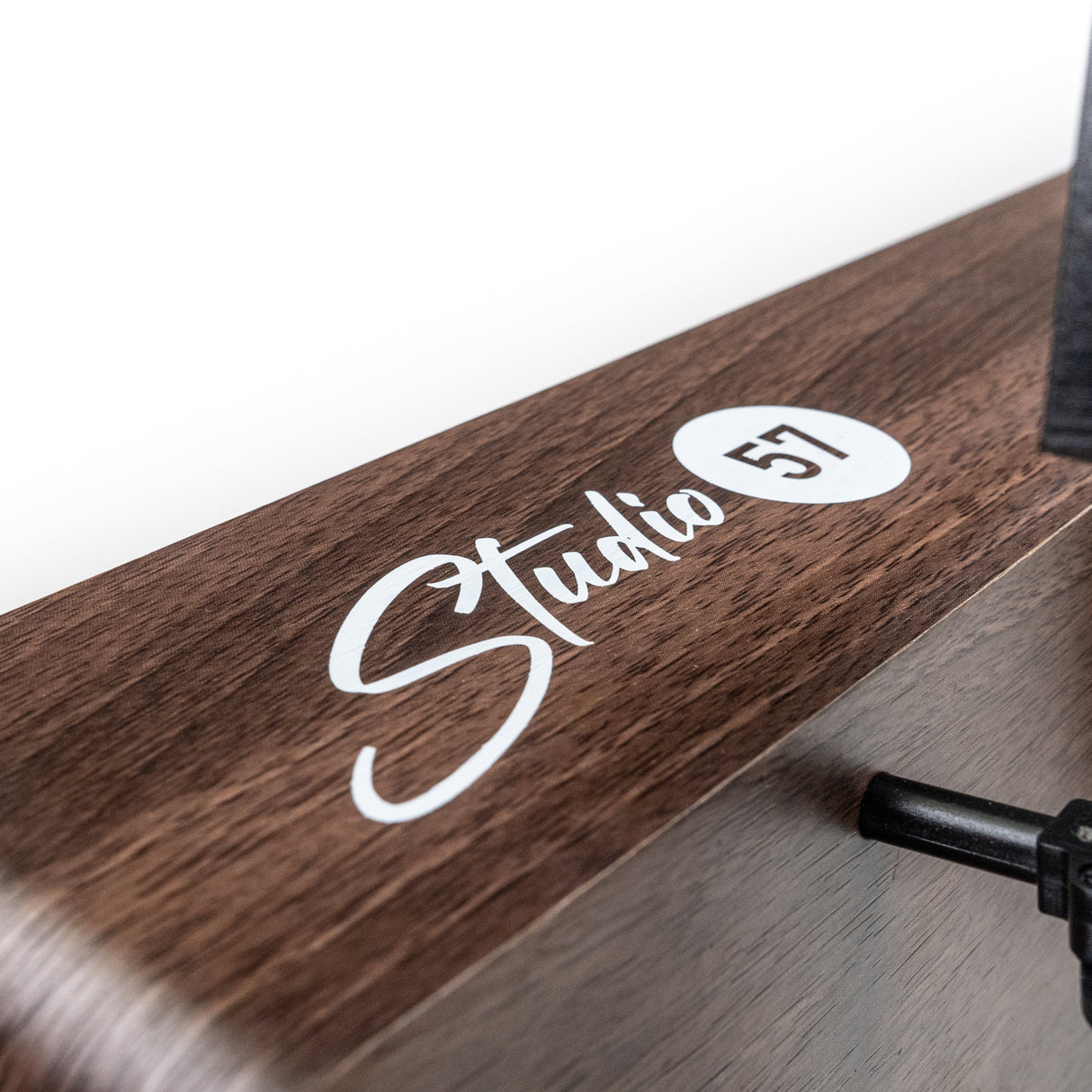 OUTLET - Studio 57 Vertical Turntable