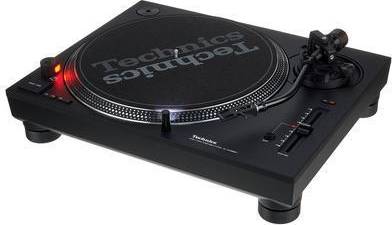 Technics SL-1210 MK7 Turntable