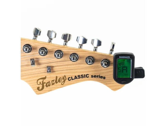 Reno RU150 Soprano Ukulele (Natural) Starter Kit