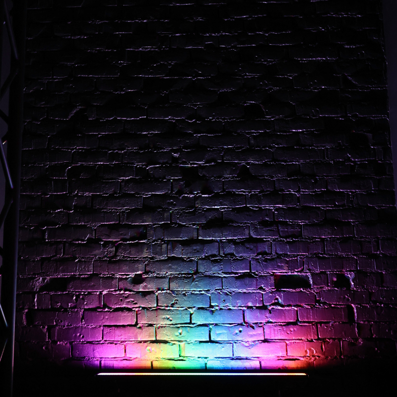 Light4Me Strobe Multi Bar LED – RGB+CW strobe and blinder