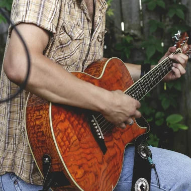 Lær at spille Guitar m. Mika Vandborg