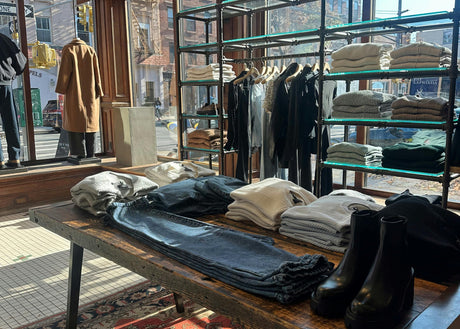 Lydanlæg til butik og showroom – sådan påvirker lyd dit salg