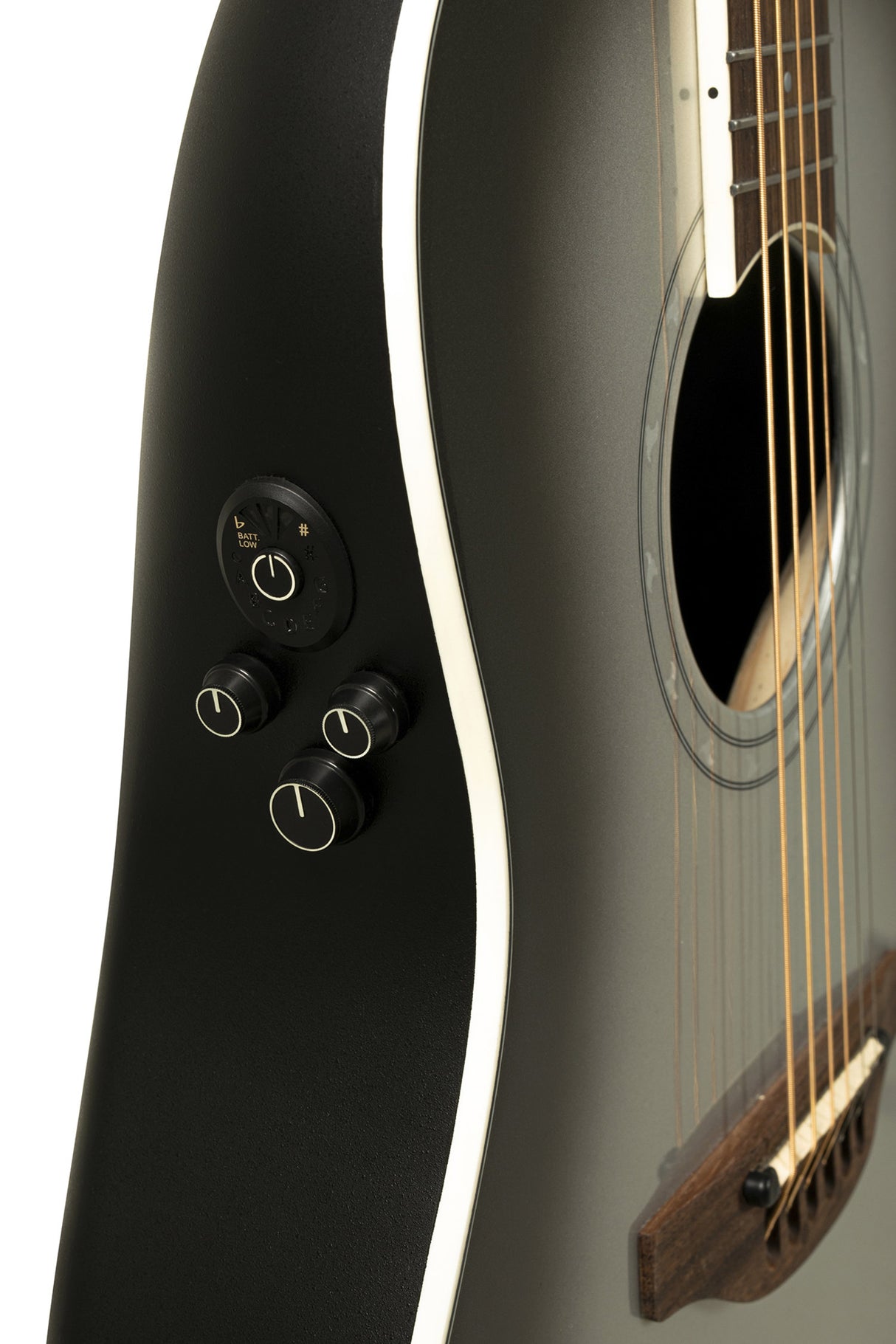 Ovation E-Acoustic Guitars Pro Series Ultra Mid-Depth Non-Cutaway - Silver Shadow (1516SSM-G)