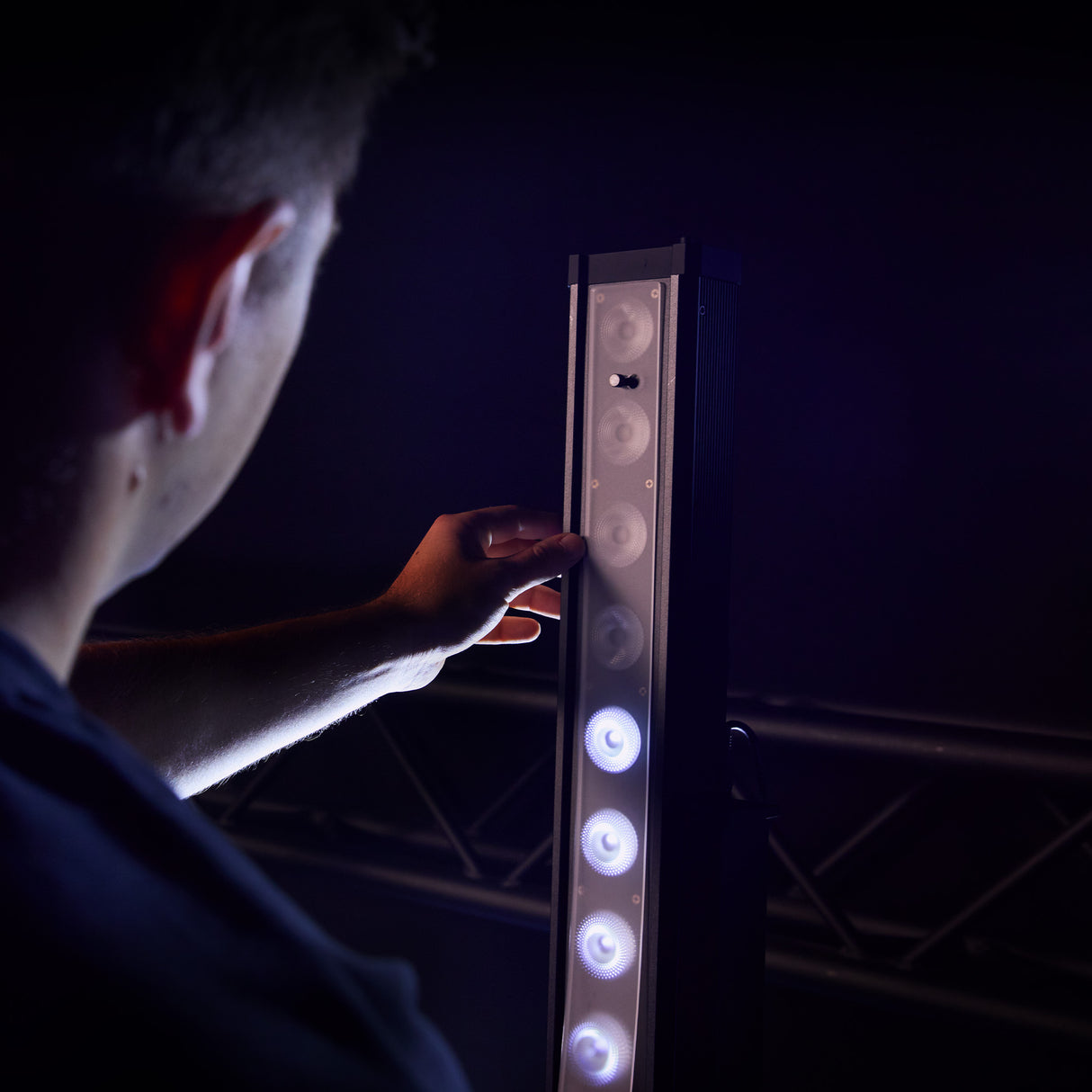 Cameo ROOT® BAR 6 - 16 x 12 W RGBAW + UV LED bar