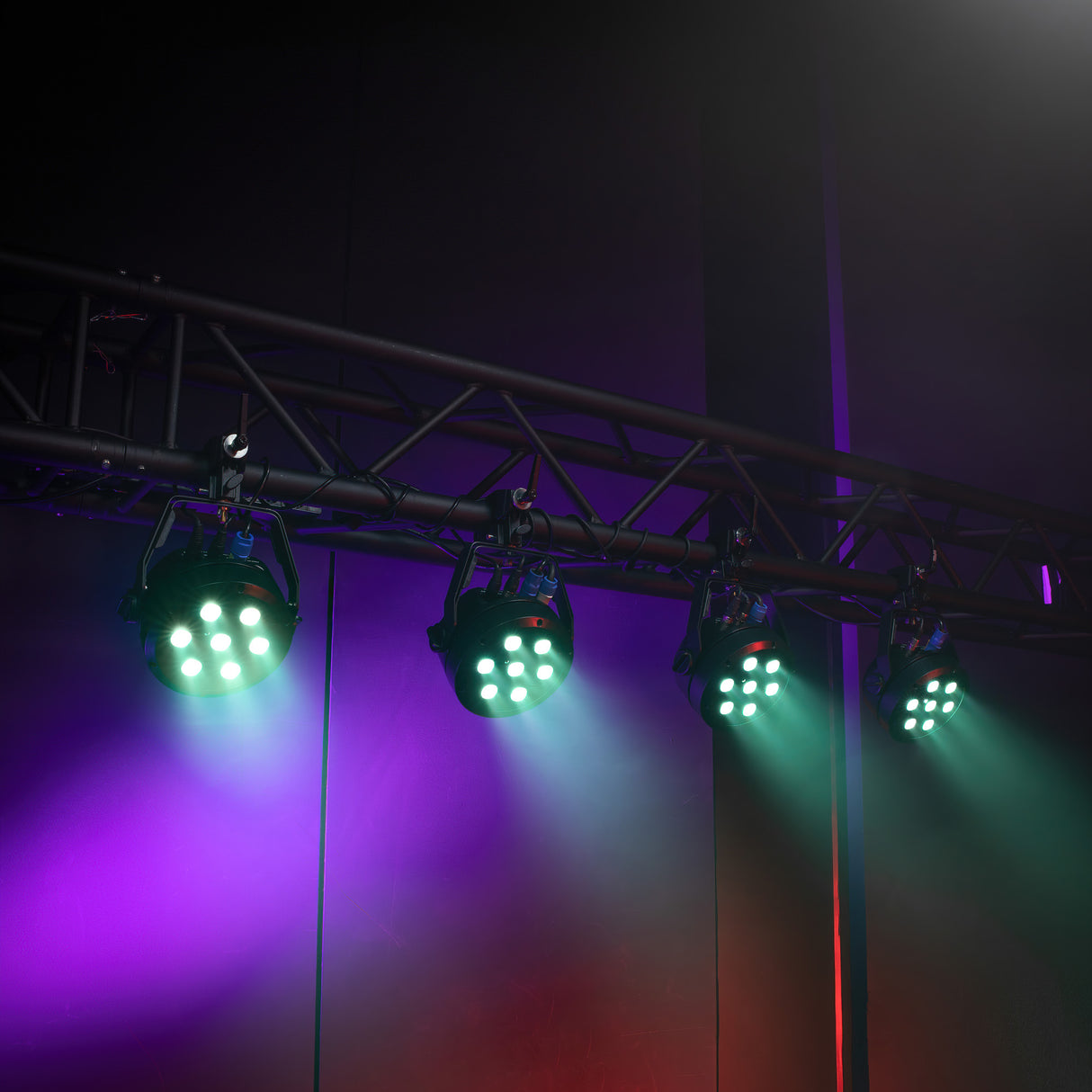 Cameo ROOT® PAR 6 SET 1 - Set incl. 4 x CLROOTPAR6 incl. IR remote control (CLPFLAT1REMOTE)