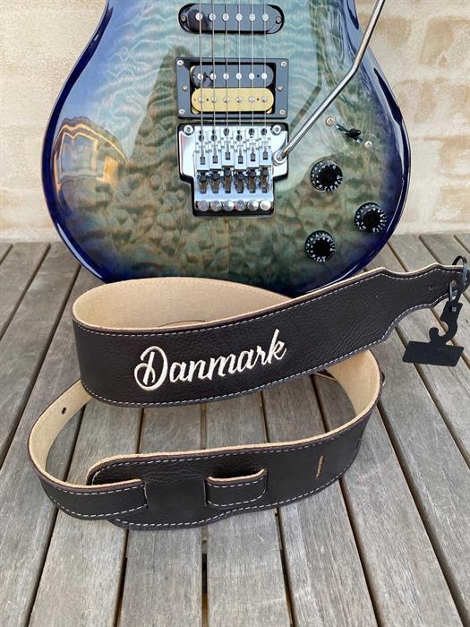 Franklin Special embroidered brown leather guitar strap - DENMARK