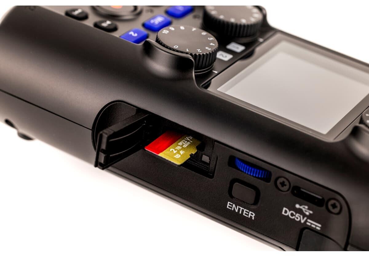 Zoom H5 studio Handy recorder