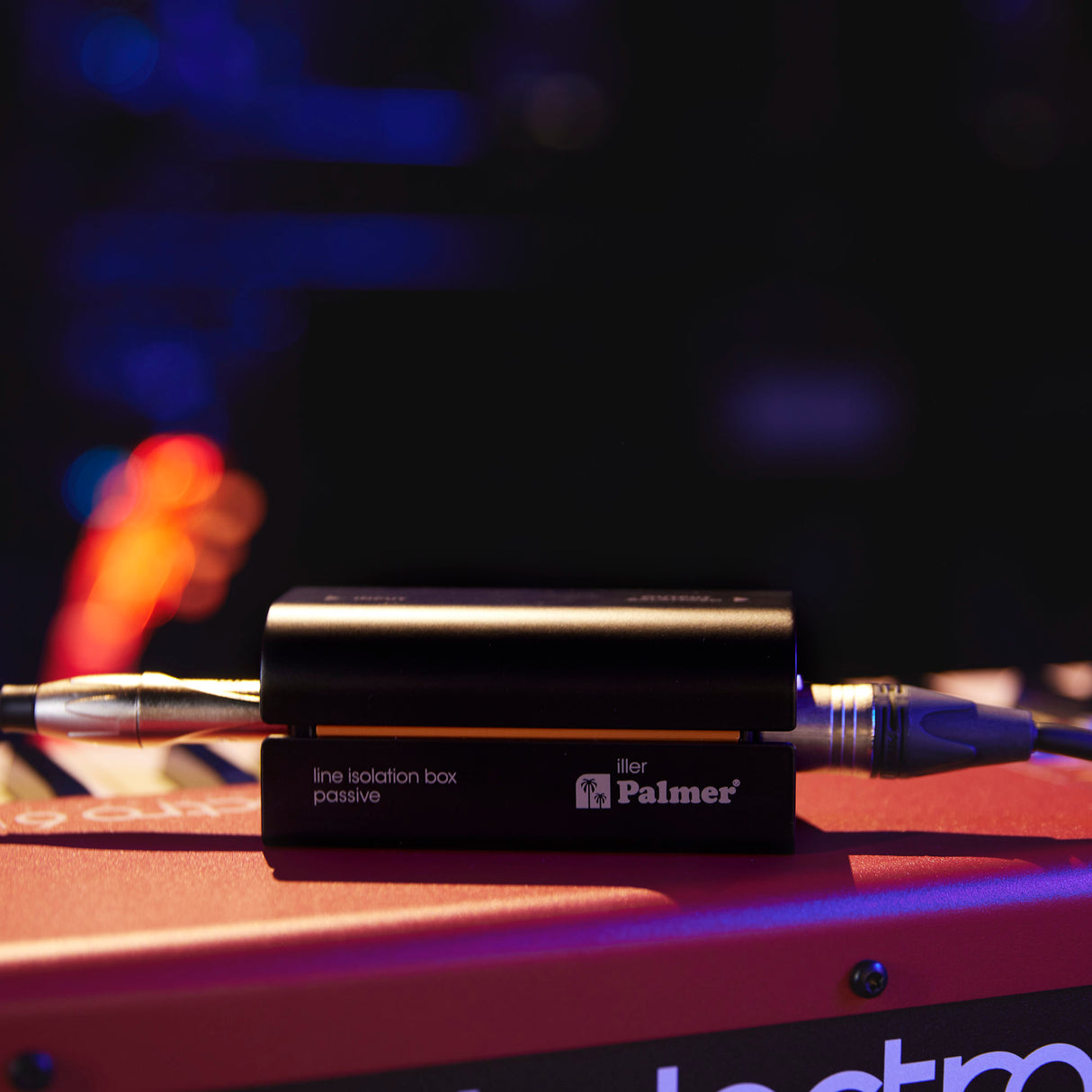 Palmer RIVER iller - Passive line isolation box with combo input