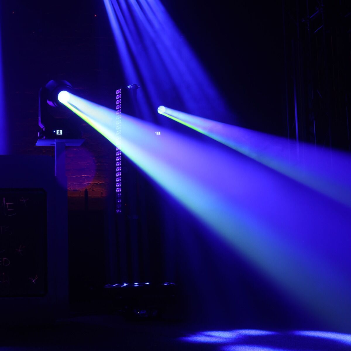 LIGHT4ME LED BSW 280W hybrid moving head