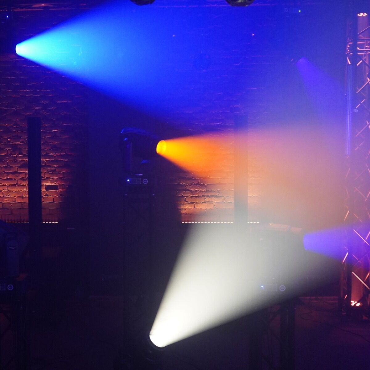 LIGHT4ME VENOM HYBRID 470W hybrid moving head